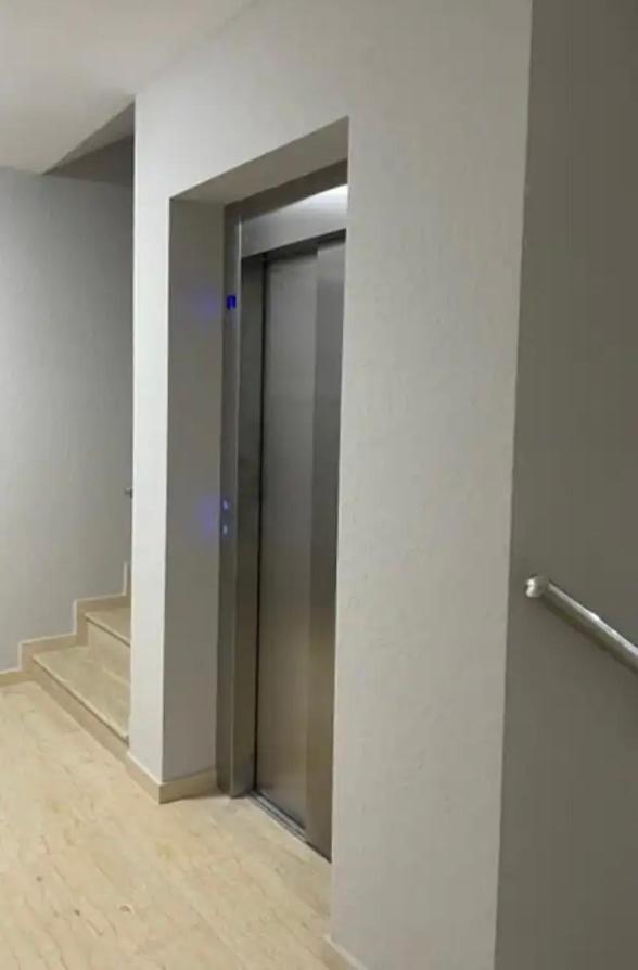 Apartament Intr-O Zona Rezidentiala Linistita Yaş Dış mekan fotoğraf