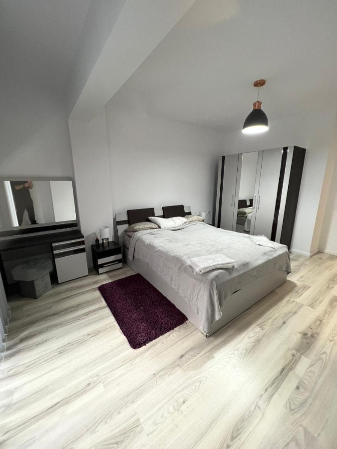 Chic Apartament Complex Inamstro Yaş Dış mekan fotoğraf